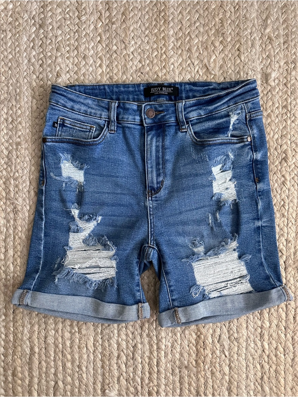 Judy Blue Medium Blue Distressed Rolled Hem Jean Stretchy Shorts Size Large